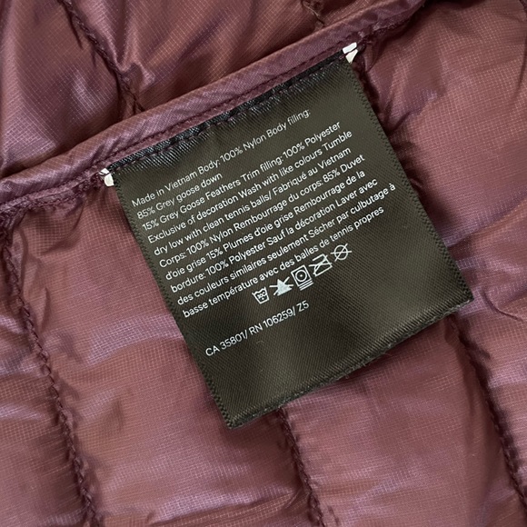 Lululemon Packable Down Jacket. Size 4 - Picture 5 of 5